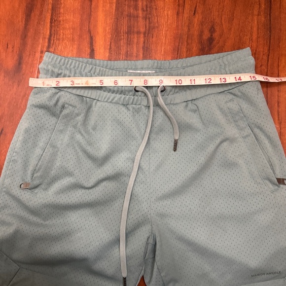 Maison Article Mesh Shorts Size Medium - Picture 8 of 9